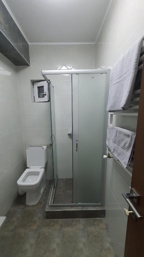 Cazare Spital Fundeni Bucareste Exterior foto